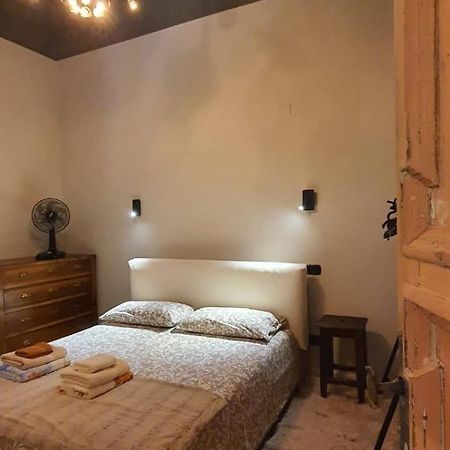 Curt Da Beta - Casa Vacanze Con Giardino In Corte Del XVIII Secolo Malnate Luaran gambar