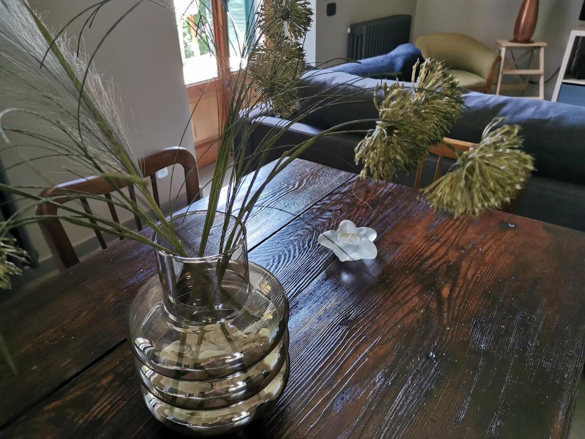 Curt Da Beta - Casa Vacanze Con Giardino In Corte Del XVIII Secolo Malnate Luaran gambar