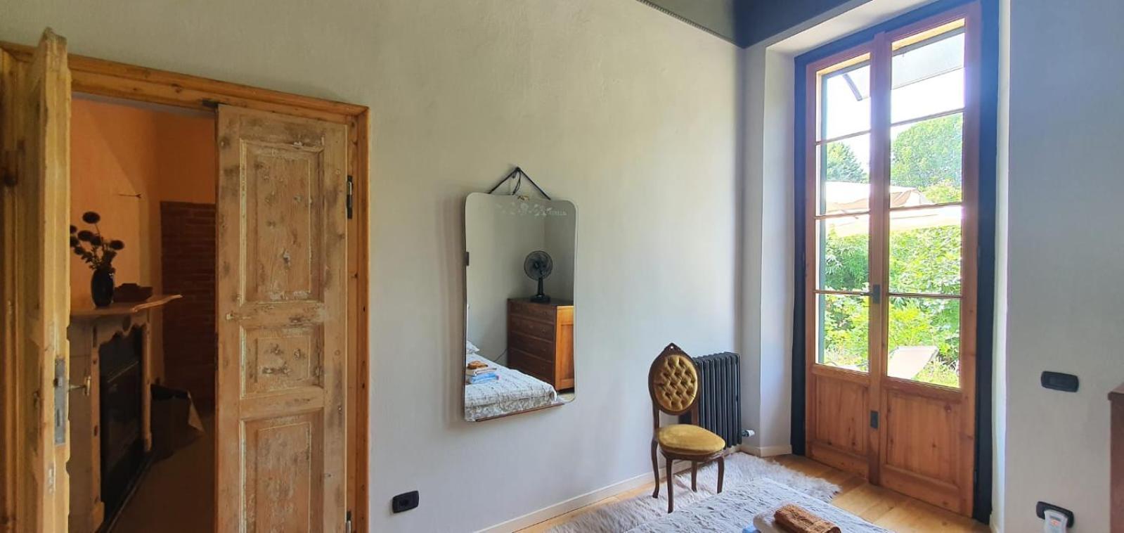 Curt Da Beta - Casa Vacanze Con Giardino In Corte Del XVIII Secolo Malnate Luaran gambar