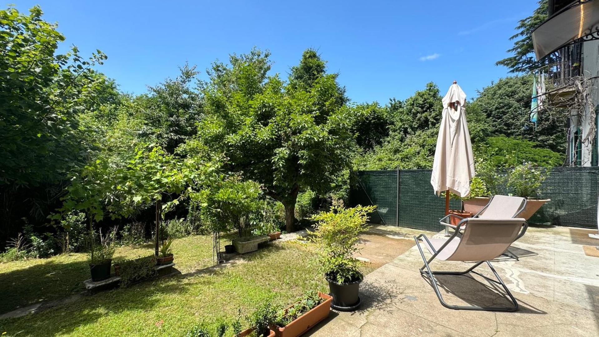 Curt Da Beta - Casa Vacanze Con Giardino In Corte Del XVIII Secolo Malnate Luaran gambar
