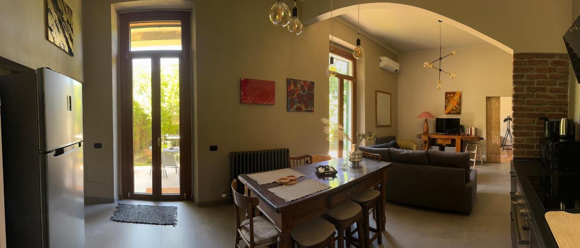 Curt Da Beta - Casa Vacanze Con Giardino In Corte Del XVIII Secolo Malnate Luaran gambar