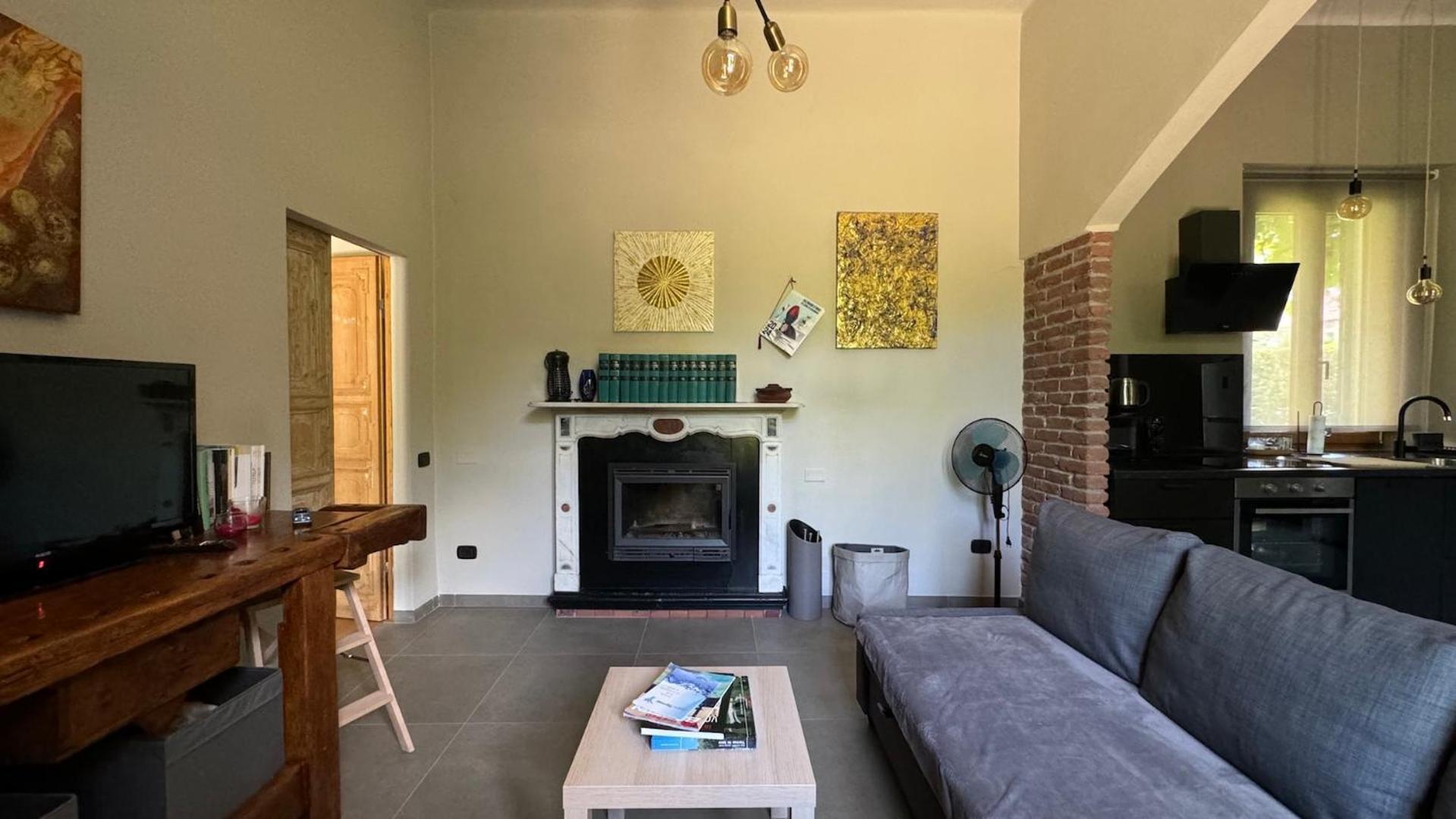 Curt Da Beta - Casa Vacanze Con Giardino In Corte Del XVIII Secolo Malnate Luaran gambar