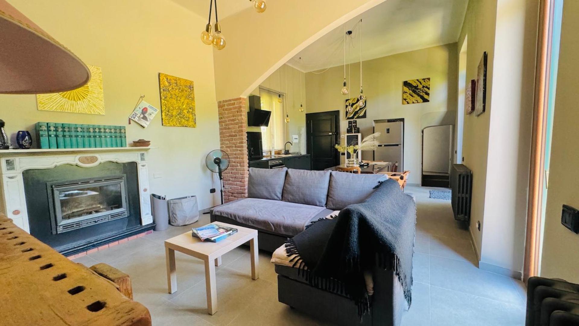 Curt Da Beta - Casa Vacanze Con Giardino In Corte Del XVIII Secolo Malnate Luaran gambar