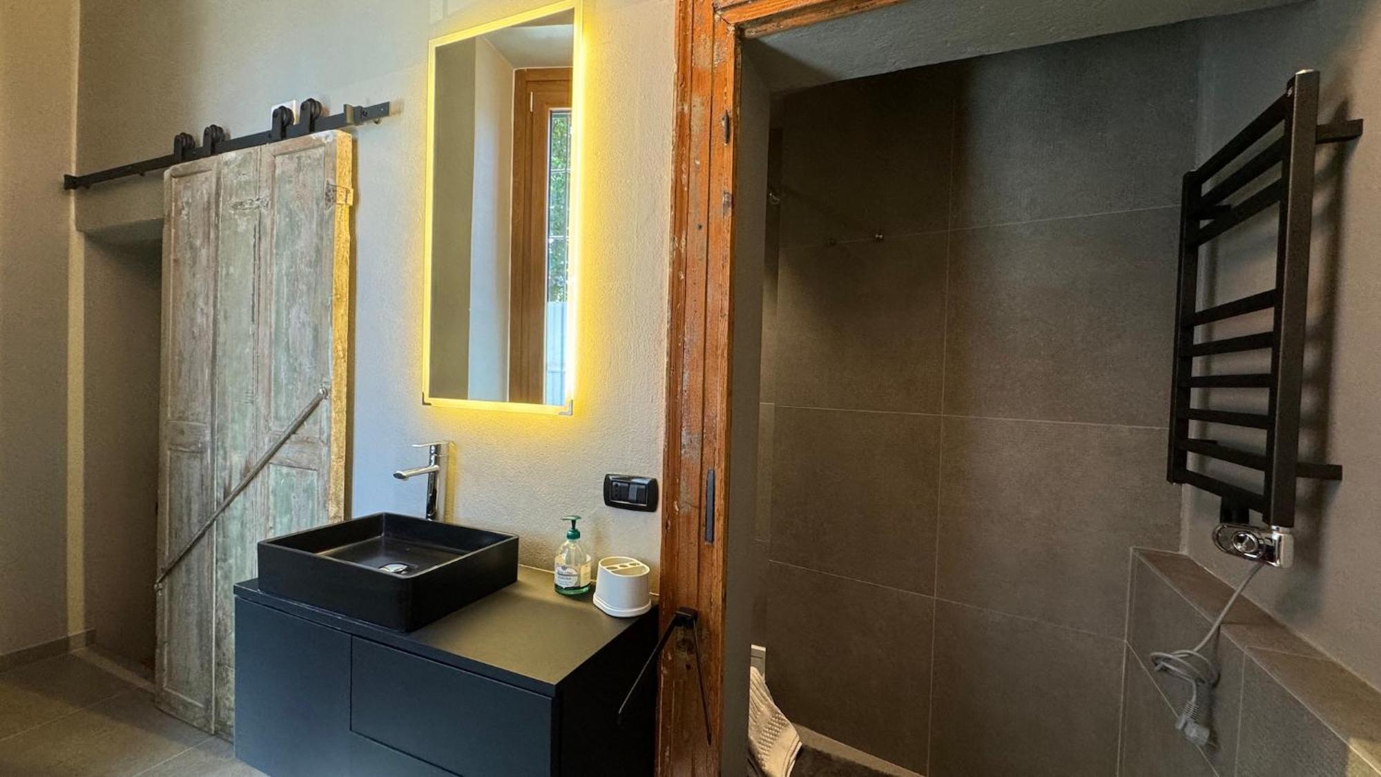 Curt Da Beta - Casa Vacanze Con Giardino In Corte Del XVIII Secolo Malnate Luaran gambar